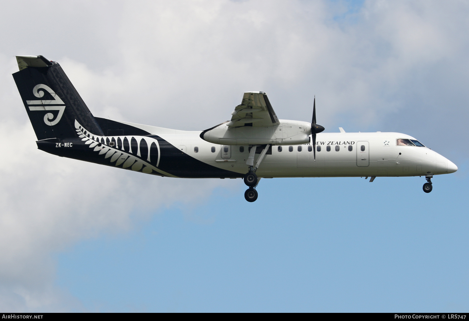 Aircraft Photo of ZK-NEC | Bombardier DHC-8-311Q Dash 8 | Air New Zealand | AirHistory.net #543675