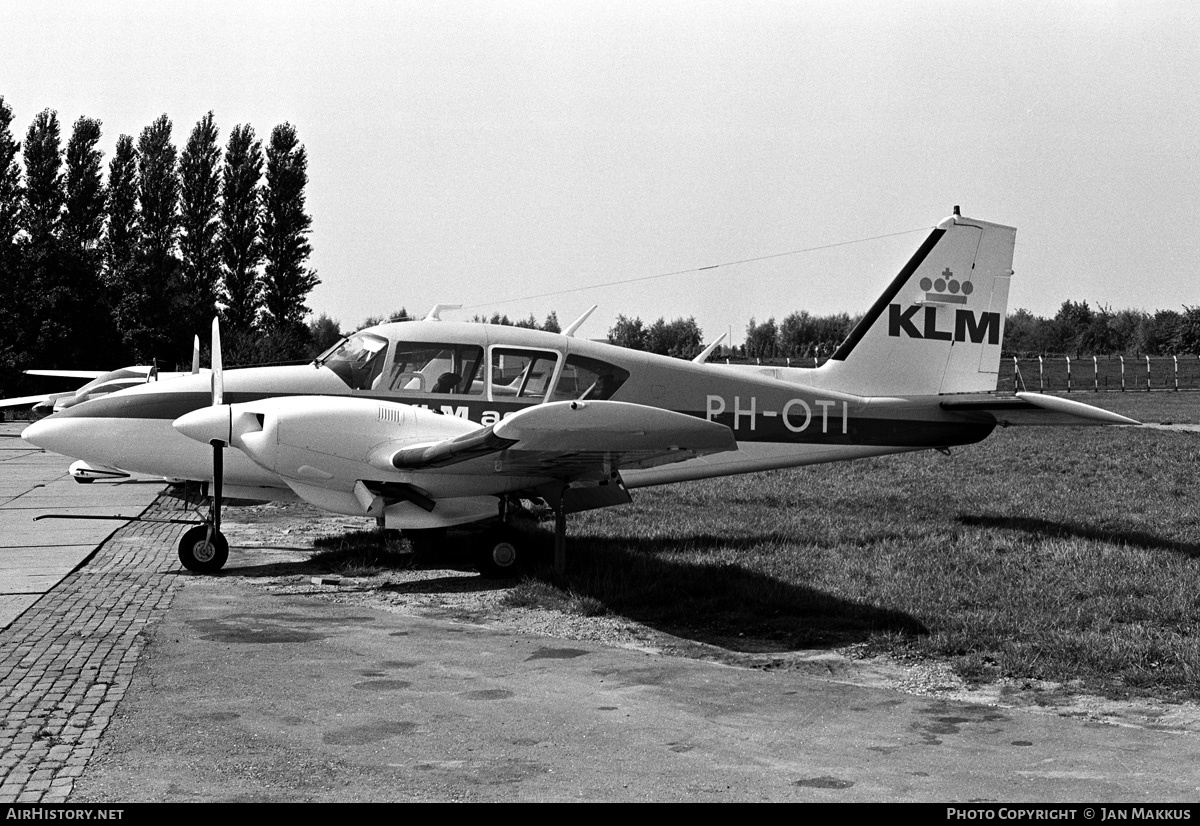 Aircraft Photo of PH-OTI | Piper PA-23-250 Aztec F | KLM Aerocarto | AirHistory.net #543691