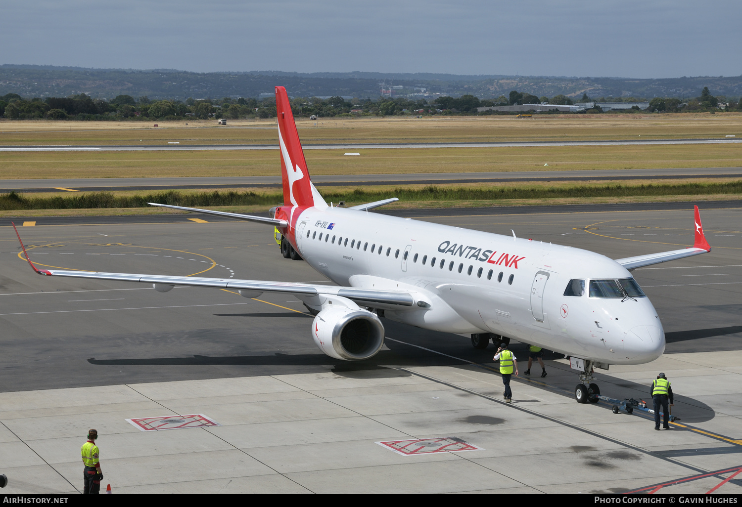 Aircraft Photo of VH-XVL | Embraer 190AR (ERJ-190-100IGW) | QantasLink | AirHistory.net #543803