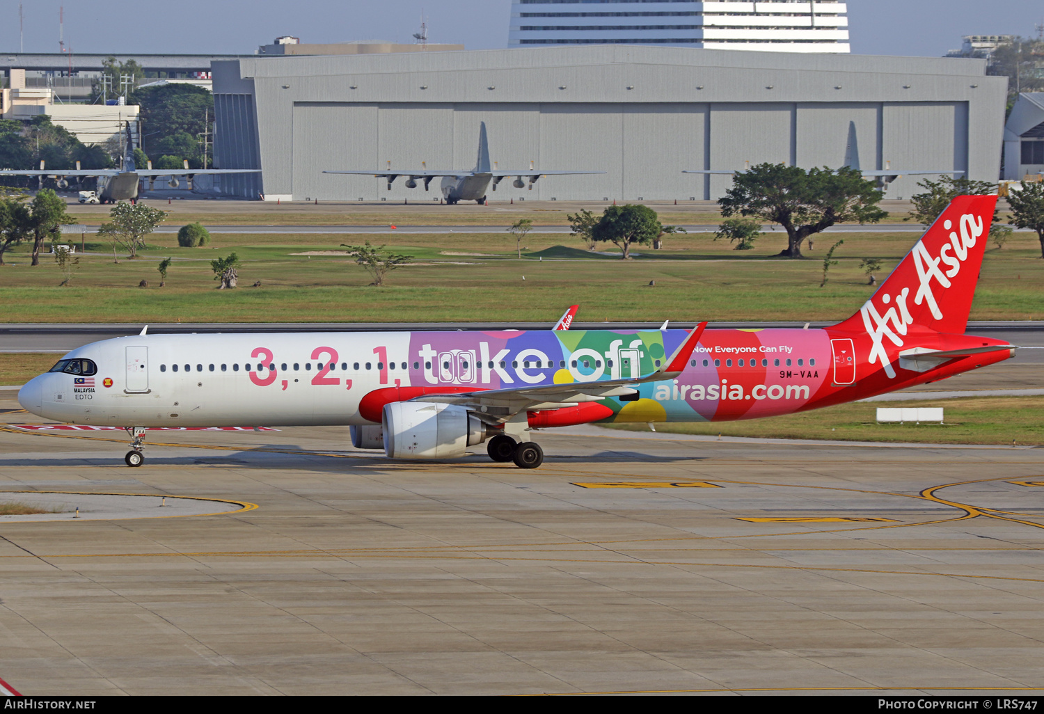 Aircraft Photo of 9M-VAA | Airbus A321-251NX | AirAsia | AirHistory.net #543850