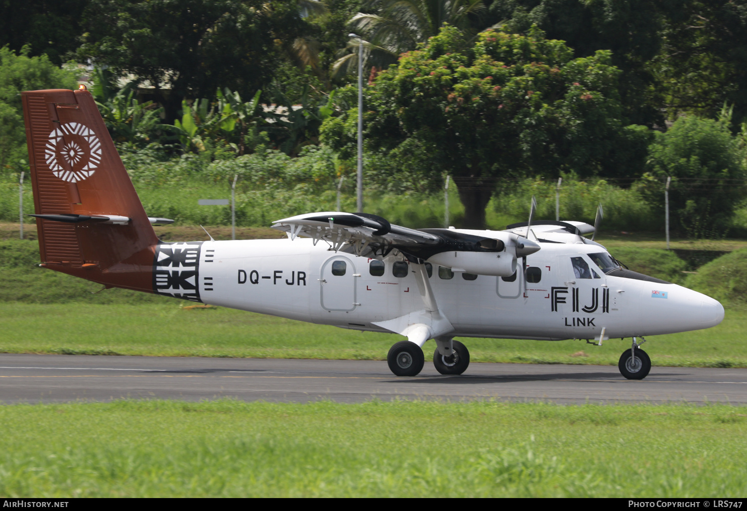 Aircraft Photo of DQ-FJR | Viking DHC-6-400 Twin Otter | Fiji Link | AirHistory.net #543861