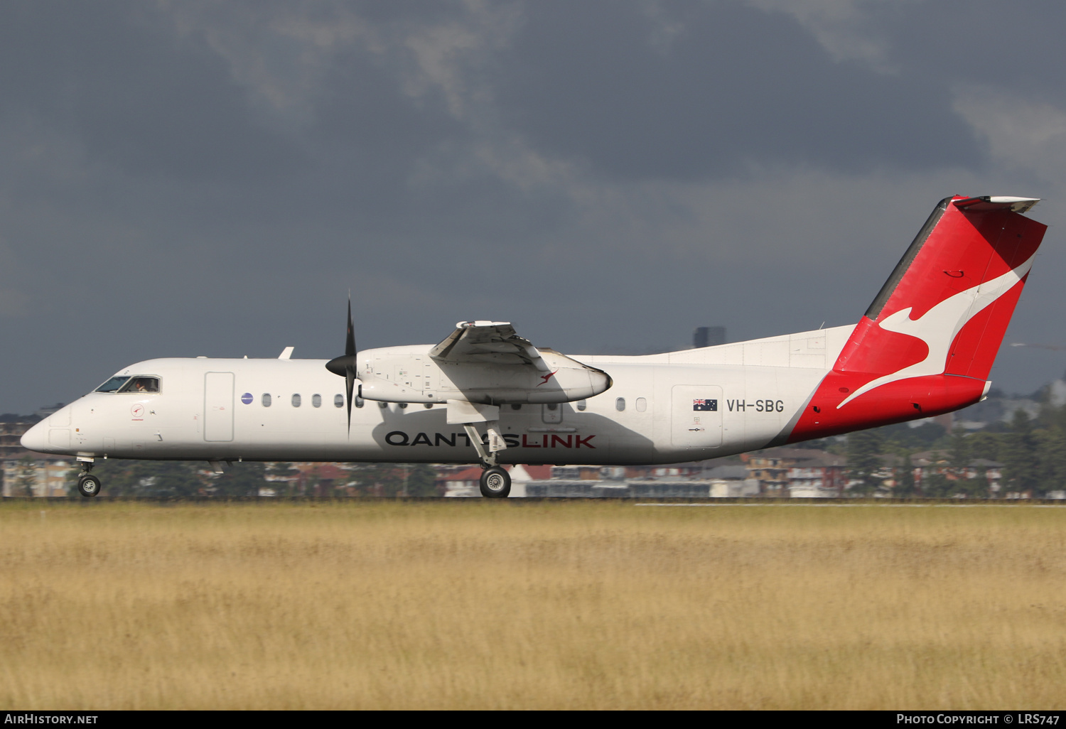 Aircraft Photo of VH-SBG | Bombardier DHC-8-315Q Dash 8 | QantasLink | AirHistory.net #543873