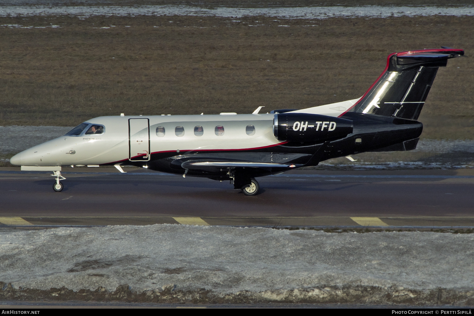 Aircraft Photo of OH-TFD | Embraer EMB-505 Phenom 300E | AirHistory.net #543917