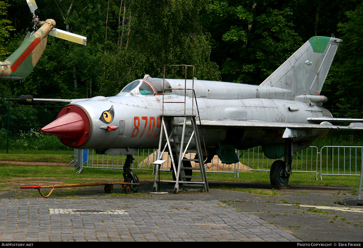 Aircraft Photo of 8705 | Mikoyan-Gurevich MiG-21bis | Poland - Navy | AirHistory.net #544001