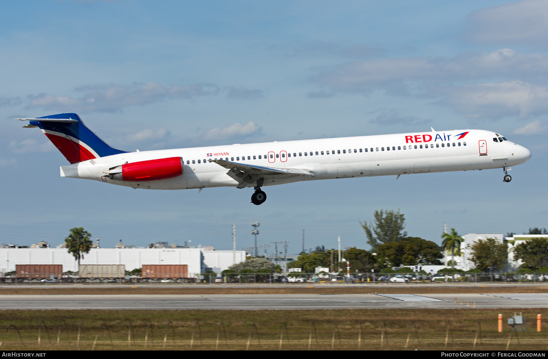 Aircraft Photo of HI1069 | McDonnell Douglas MD-82 (DC-9-82) | Red Air | AirHistory.net #544015