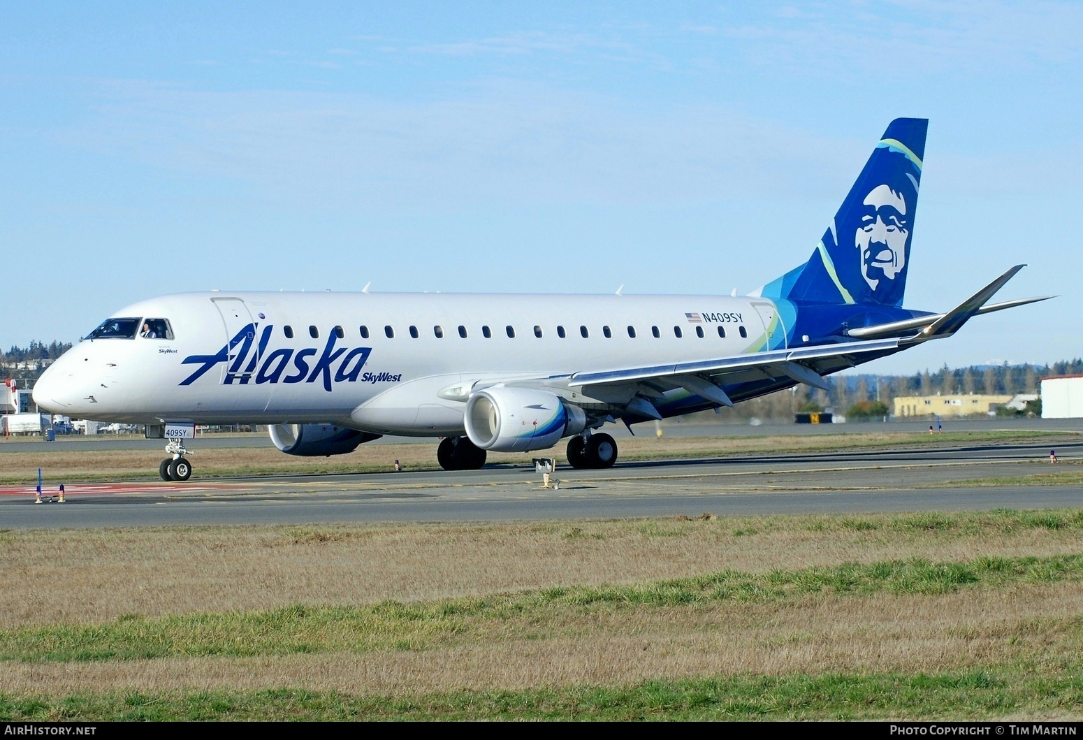 Aircraft Photo of N409SY | Embraer 175LR (ERJ-170-200LR) | Alaska Airlines | AirHistory.net #544041