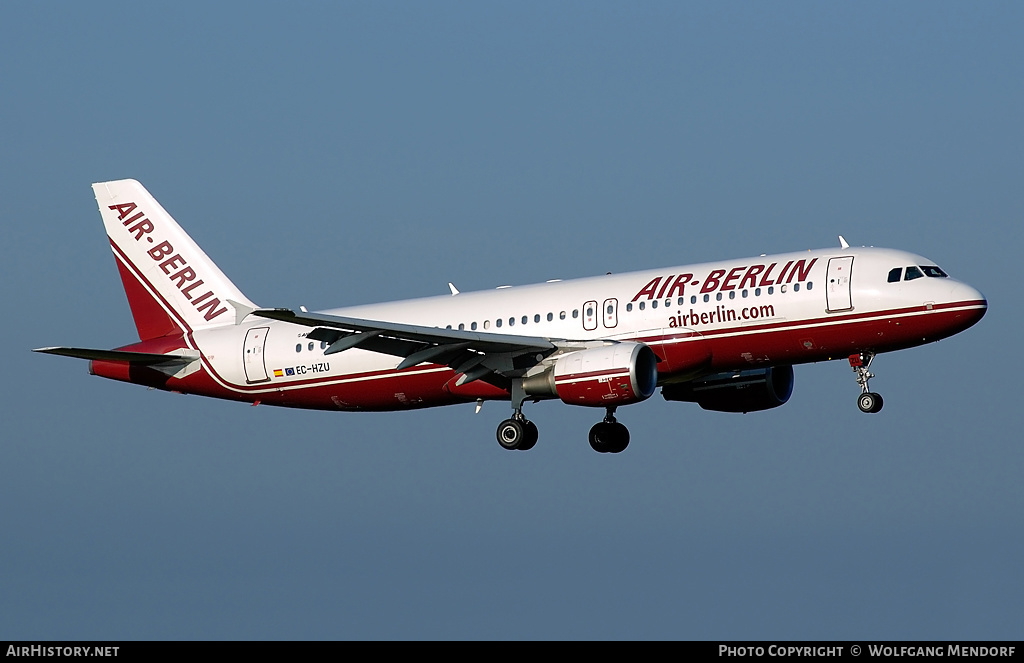 Aircraft Photo of EC-HZU | Airbus A320-214 | Air Berlin | AirHistory.net #544072