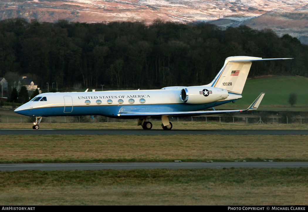 Aircraft Photo of 01-0028 / 10028 | Gulfstream Aerospace C-37A Gulfstream V (G-V) | USA - Air Force | AirHistory.net #544137