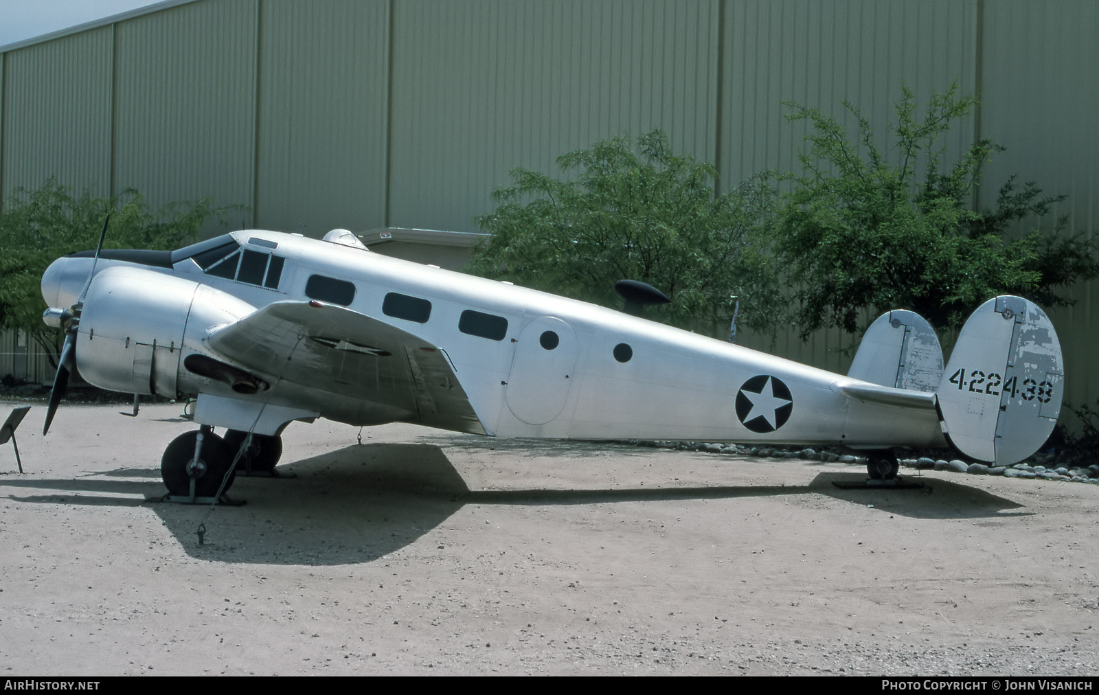 Aircraft Photo of 42-2438 / 422438 | Beech AT-7 Navigator | USA - Air Force | AirHistory.net #544183