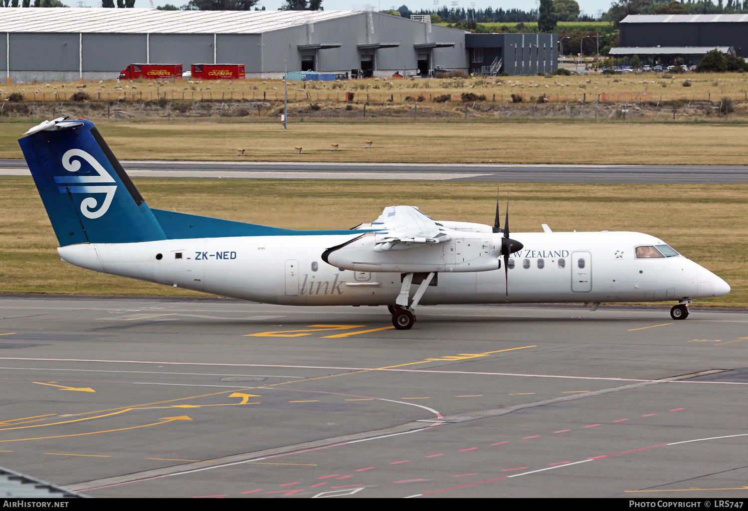 Aircraft Photo of ZK-NED | Bombardier DHC-8-311Q Dash 8 | Air New Zealand Link | AirHistory.net #544289