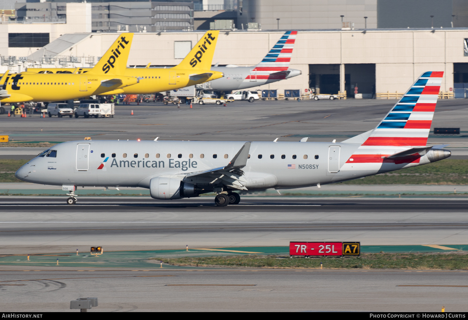 Aircraft Photo of N508SY | Embraer 175LR (ERJ-170-200LR) | American Eagle | AirHistory.net #544329