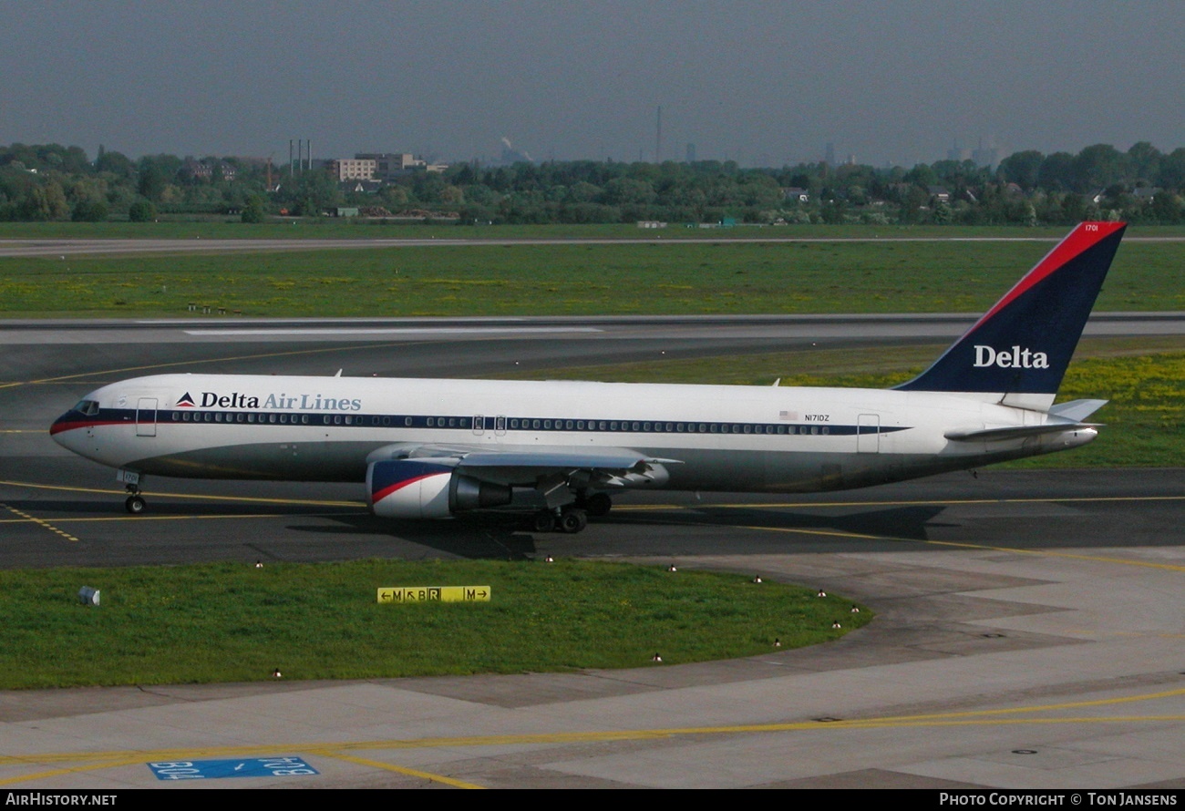 Aircraft Photo of N171DZ | Boeing 767-332/ER | Delta Air Lines | AirHistory.net #544386