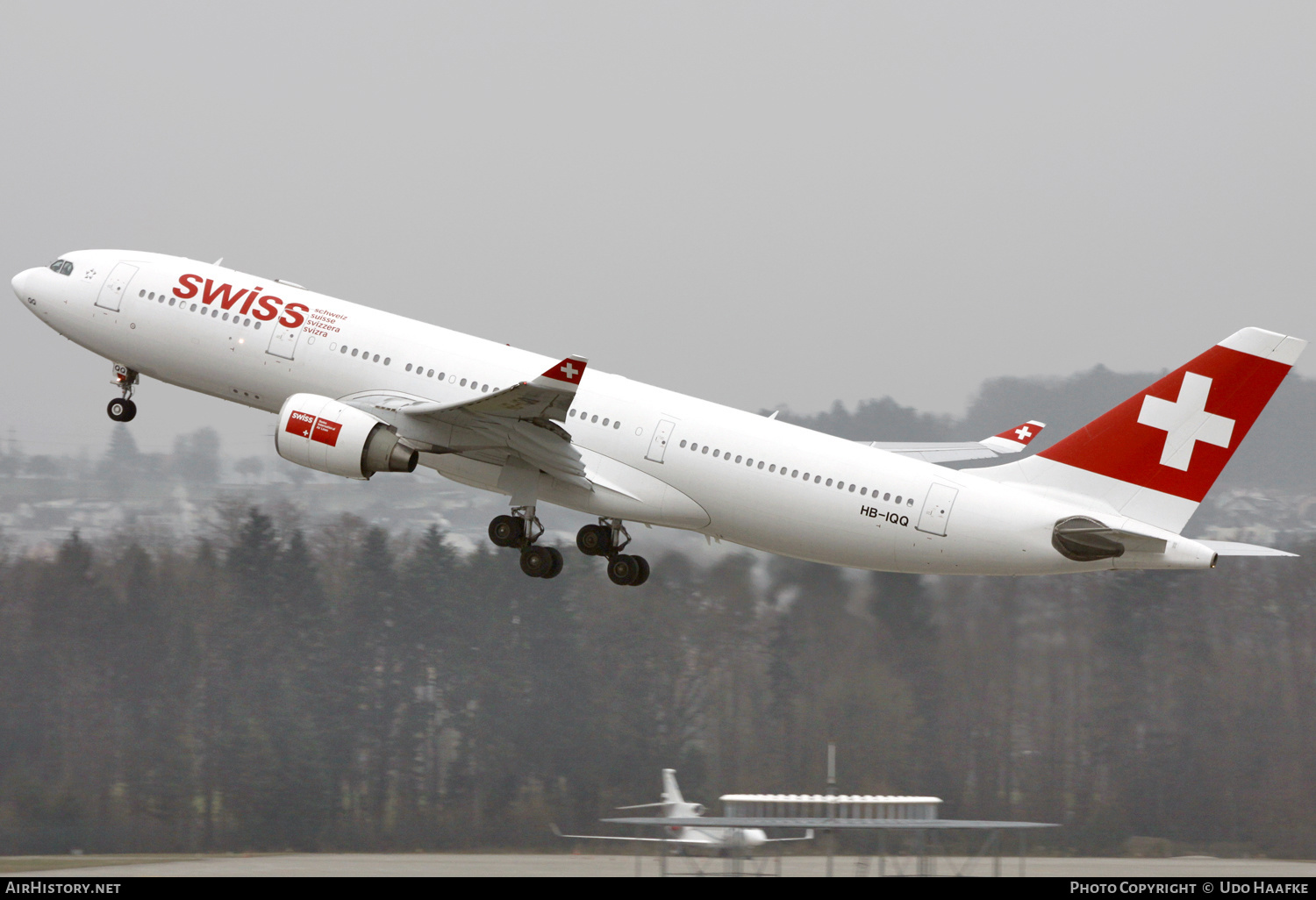 Aircraft Photo of HB-IQQ | Airbus A330-223 | Swiss International Air Lines | AirHistory.net #544419