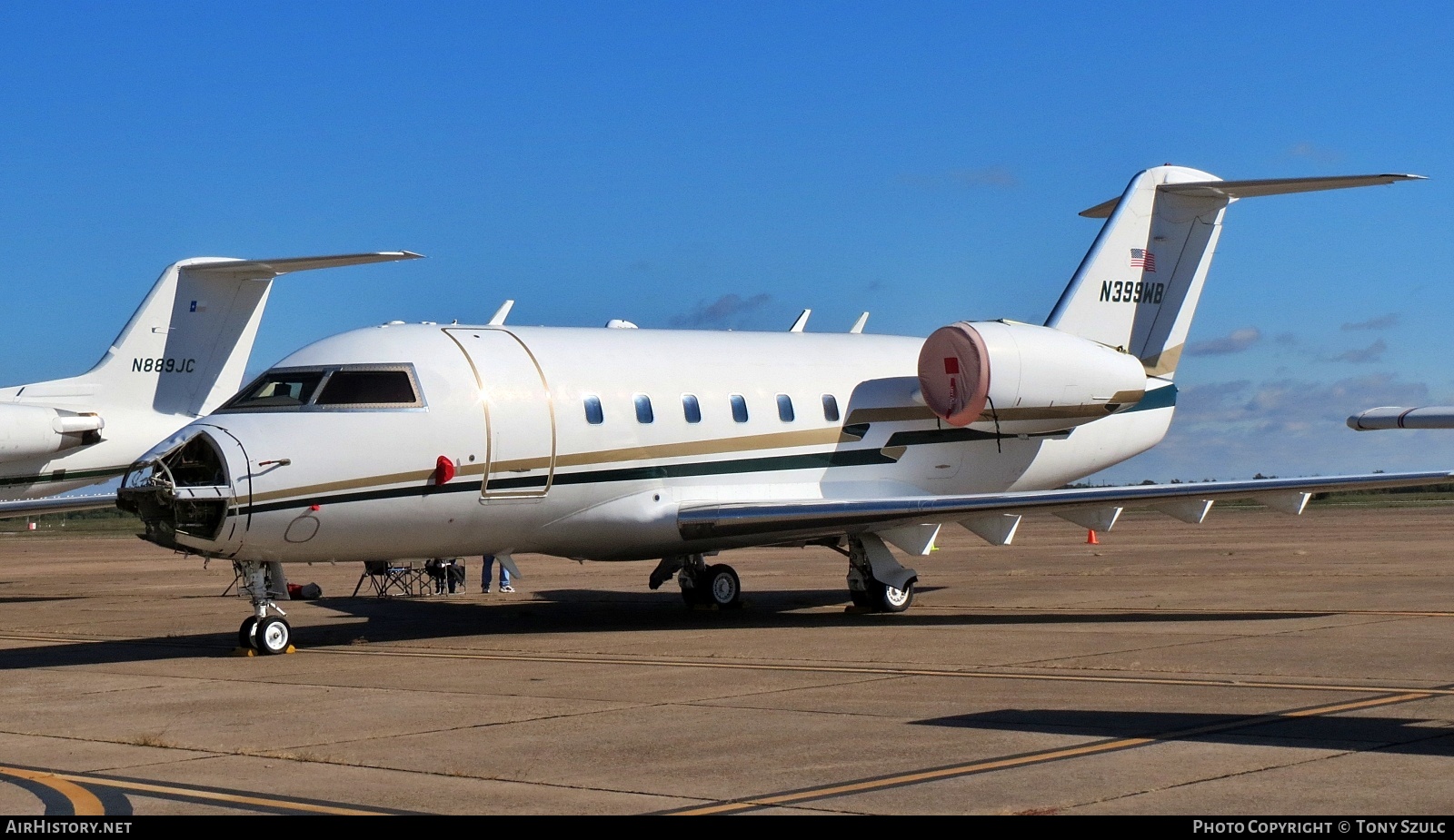 Aircraft Photo of N399WB | Canadair Challenger 600S (CL-600-1A11) | AirHistory.net #544443