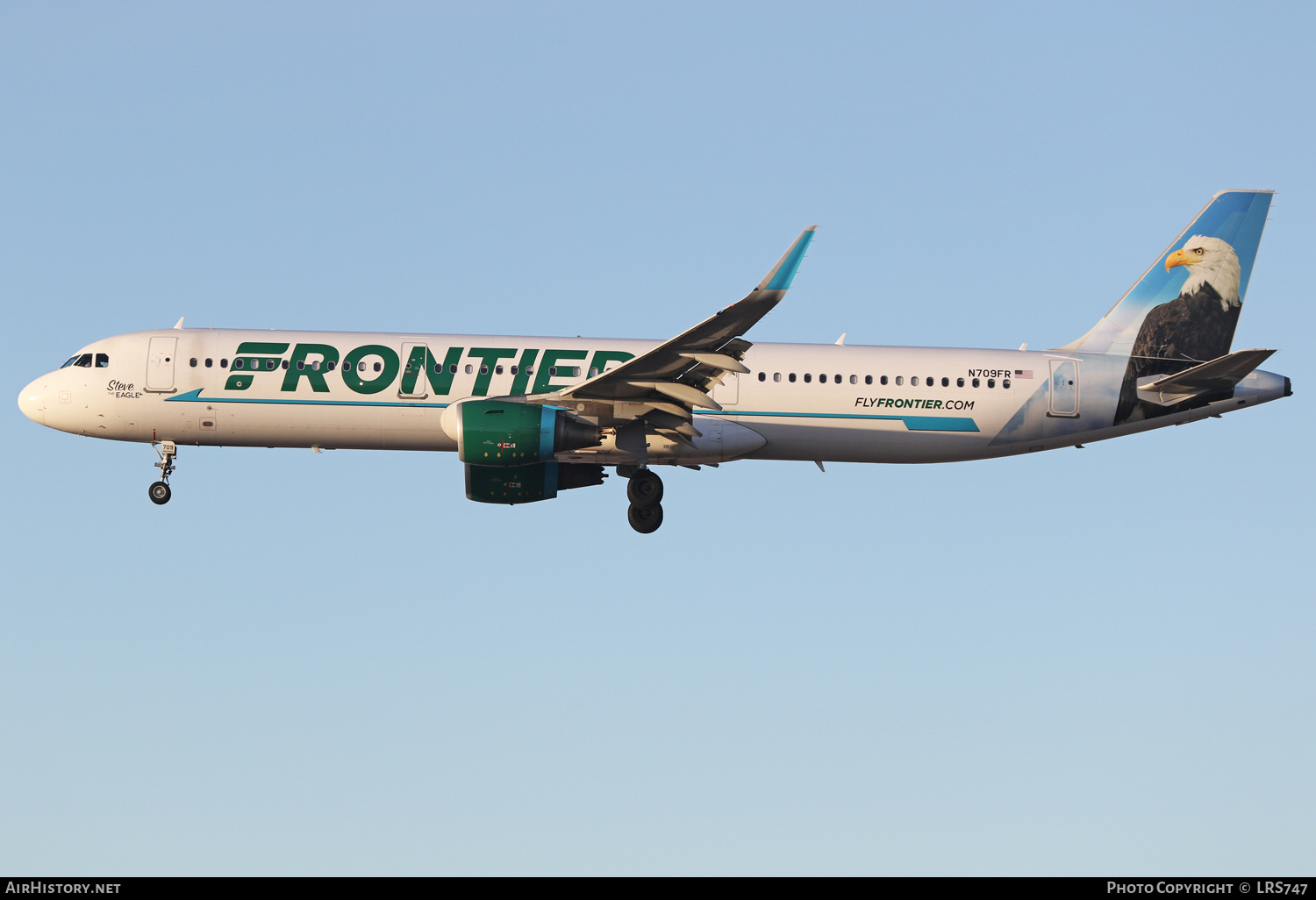 Aircraft Photo of N709FR | Airbus A321-211 | Frontier Airlines | AirHistory.net #544565