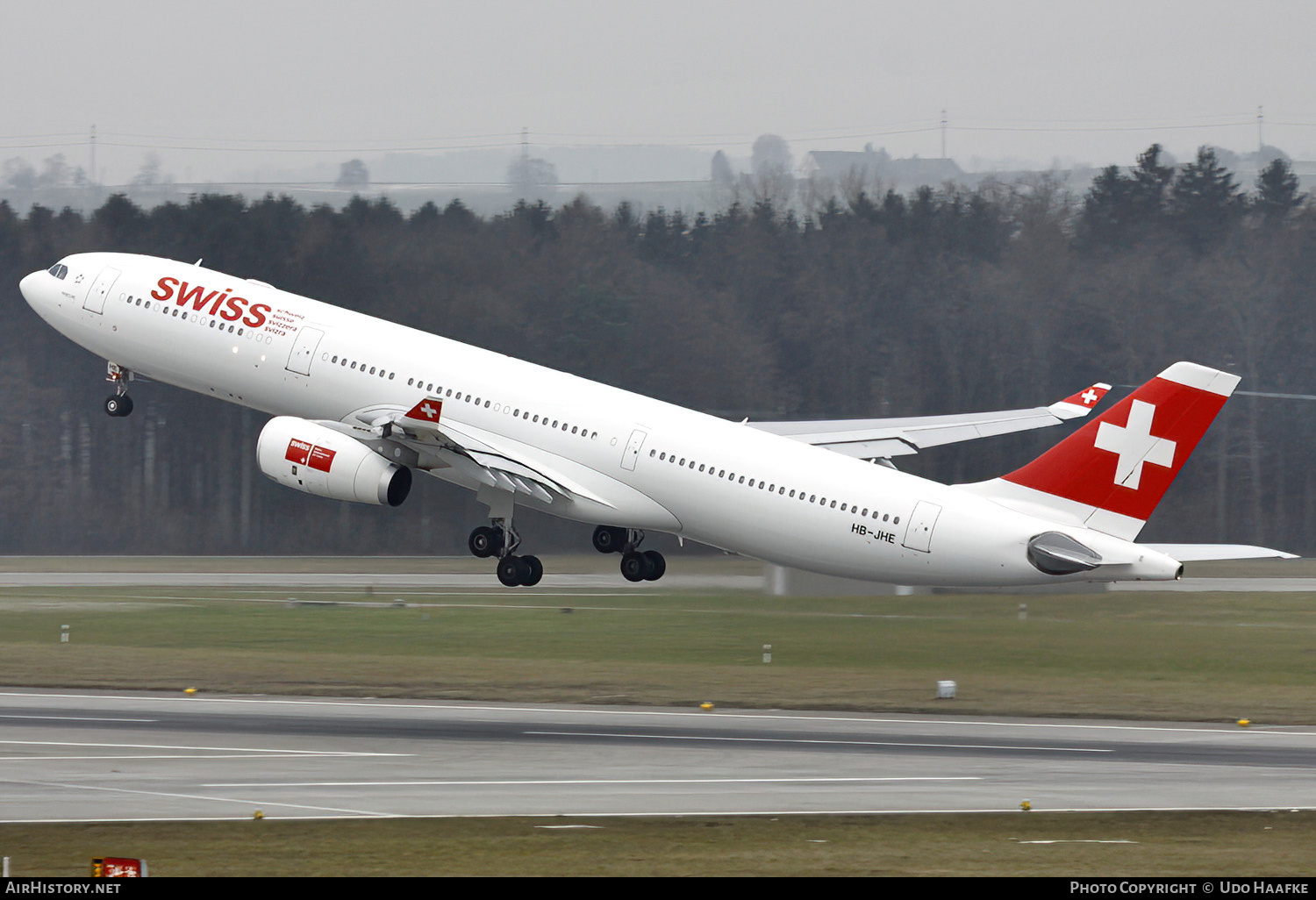 Aircraft Photo of HB-JHE | Airbus A330-343 | Swiss International Air Lines | AirHistory.net #544662