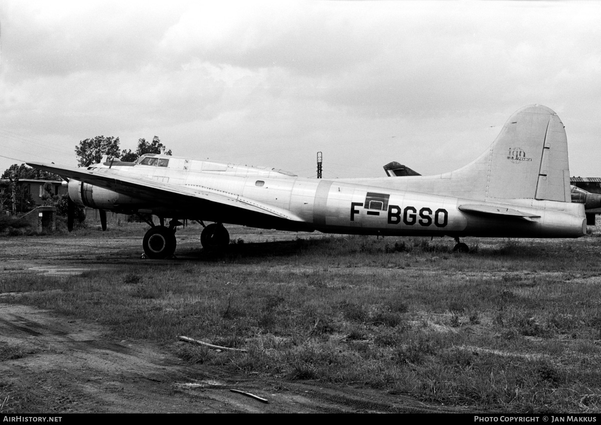 Aircraft Photo of F-BGSO | Boeing B-17G Flying Fortress | IGN - Institut Géographique National | AirHistory.net #544754