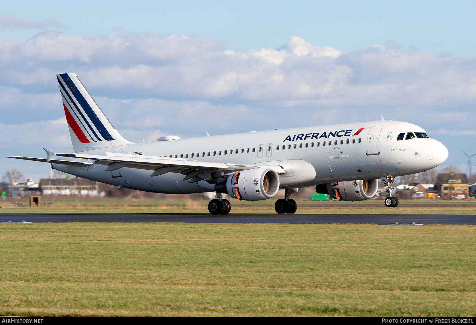 Aircraft Photo of F-HBNL | Airbus A320-214 | Air France | AirHistory.net #544757