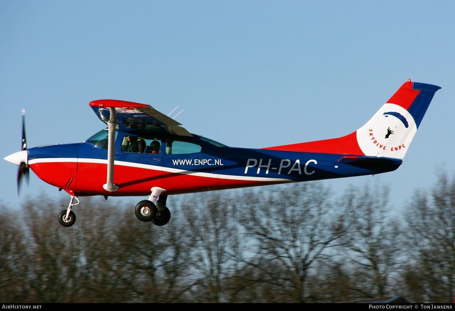 Aircraft Photo of PH-PAC | Reims F182Q Skylane | Skydive ENPC | AirHistory.net #545027