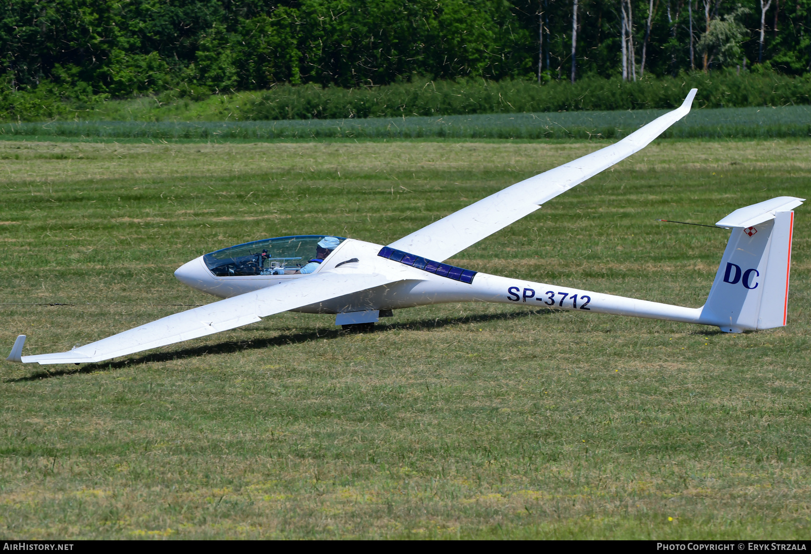 Aircraft Photo of SP-3712 | Sportine Aviacija LAK-19T | AirHistory.net #545070