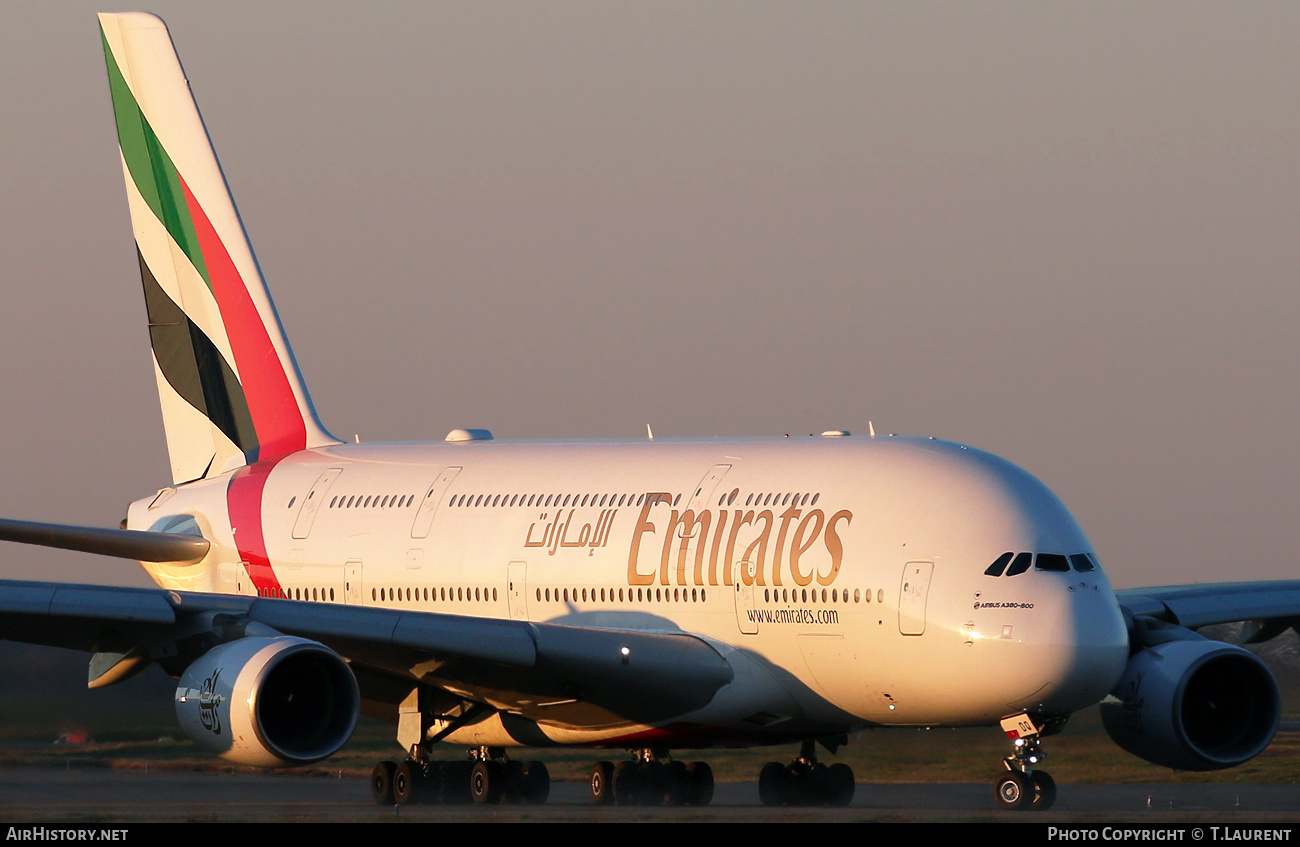 Aircraft Photo of A6-EDQ | Airbus A380-861 | Emirates | AirHistory.net #545110