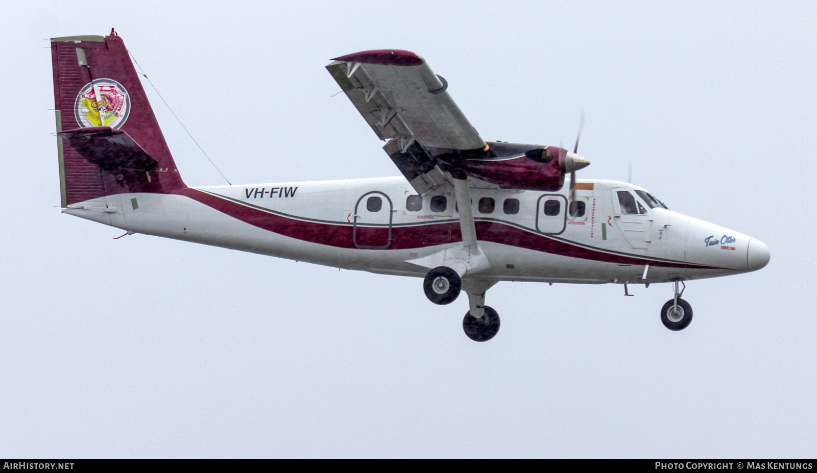 Aircraft Photo of VH-FIW | De Havilland Canada DHC-6-300 Twin Otter | AirHistory.net #545154