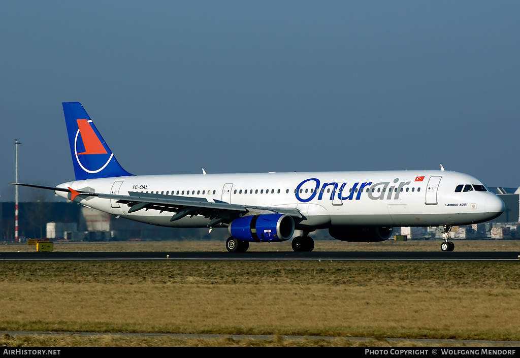Aircraft Photo of TC-OAL | Airbus A321-231 | Onur Air | AirHistory.net #545161