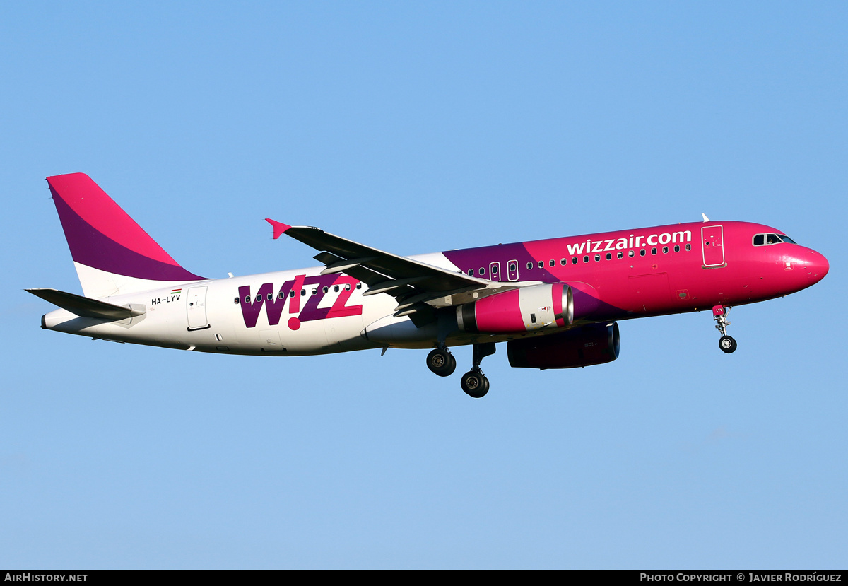 Aircraft Photo of HA-LYV | Airbus A320-232 | Wizz Air | AirHistory.net #545303