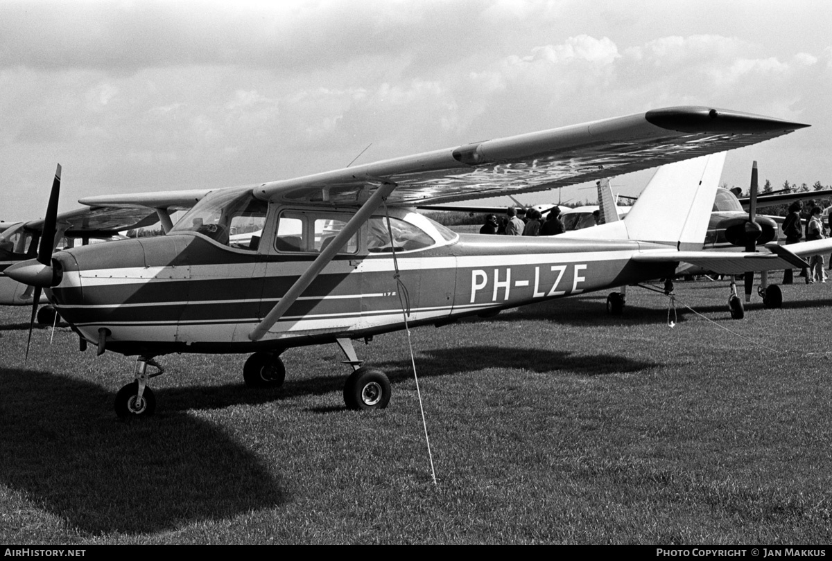 Aircraft Photo of PH-LZE | Reims F172E | AirHistory.net #545432