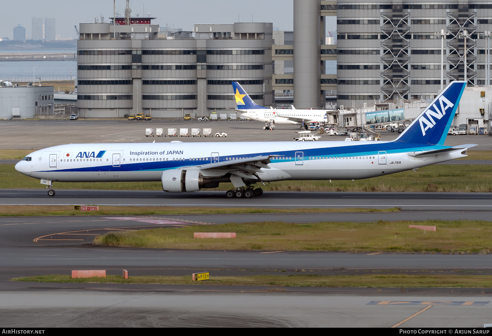 Aircraft Photo of JA751A | Boeing 777-381 | All Nippon Airways - ANA | AirHistory.net #545442