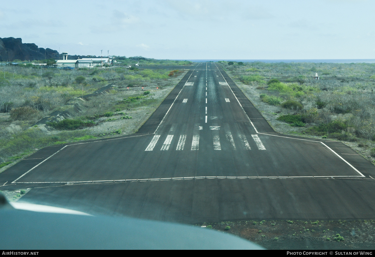 Airport photo of San Cristóbal (SEST / SCY) in Ecuador | AirHistory.net #545454