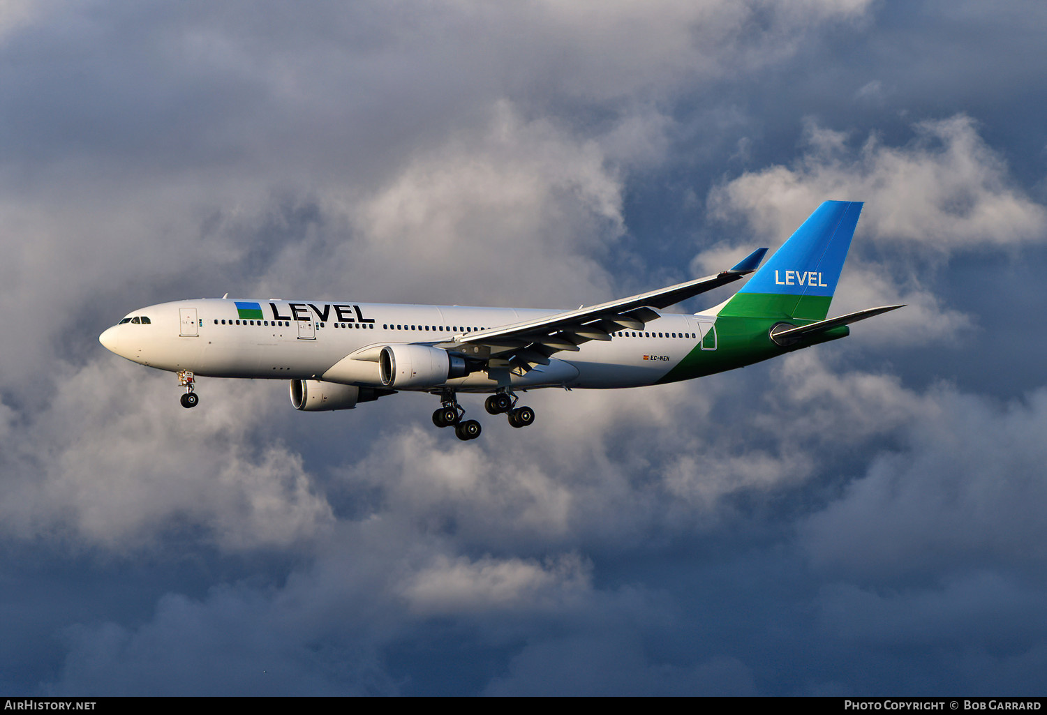 Aircraft Photo of EC-NEN | Airbus A330-202 | Level | AirHistory.net #545540