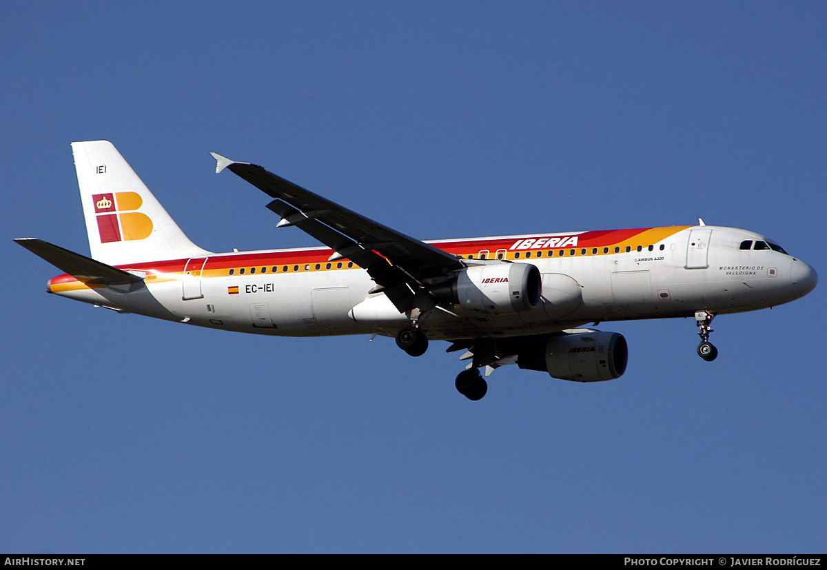 Aircraft Photo of EC-IEI | Airbus A320-214 | Iberia | AirHistory.net #545640