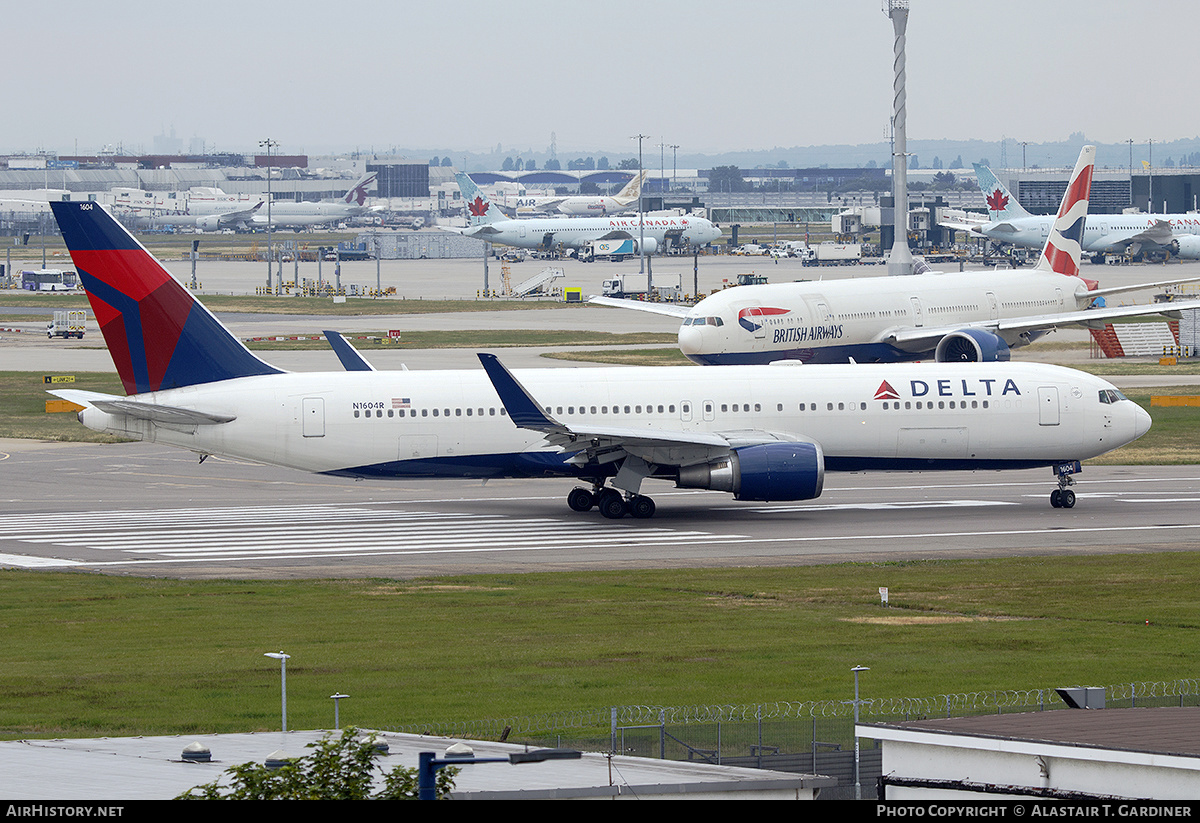 Aircraft Photo of N1604R | Boeing 767-332/ER | Delta Air Lines | AirHistory.net #545719