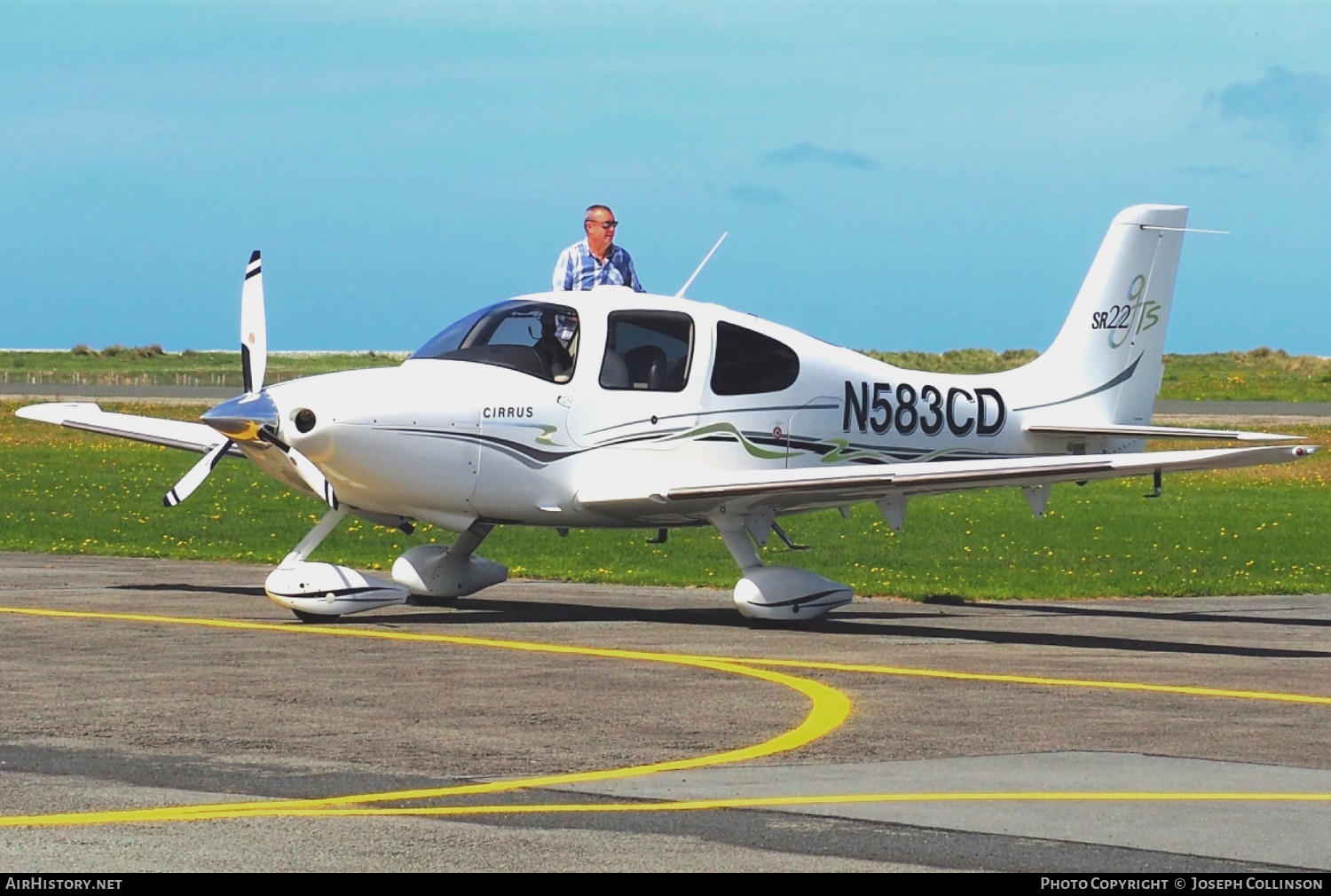 Aircraft Photo of N583CD | Cirrus SR-22 G2-GTS | AirHistory.net #545783