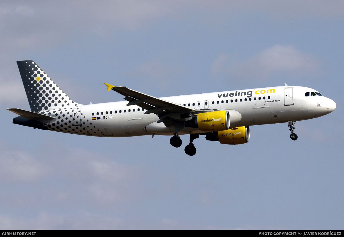 Aircraft Photo of EC-IEI | Airbus A320-214 | Vueling Airlines | AirHistory.net #545878