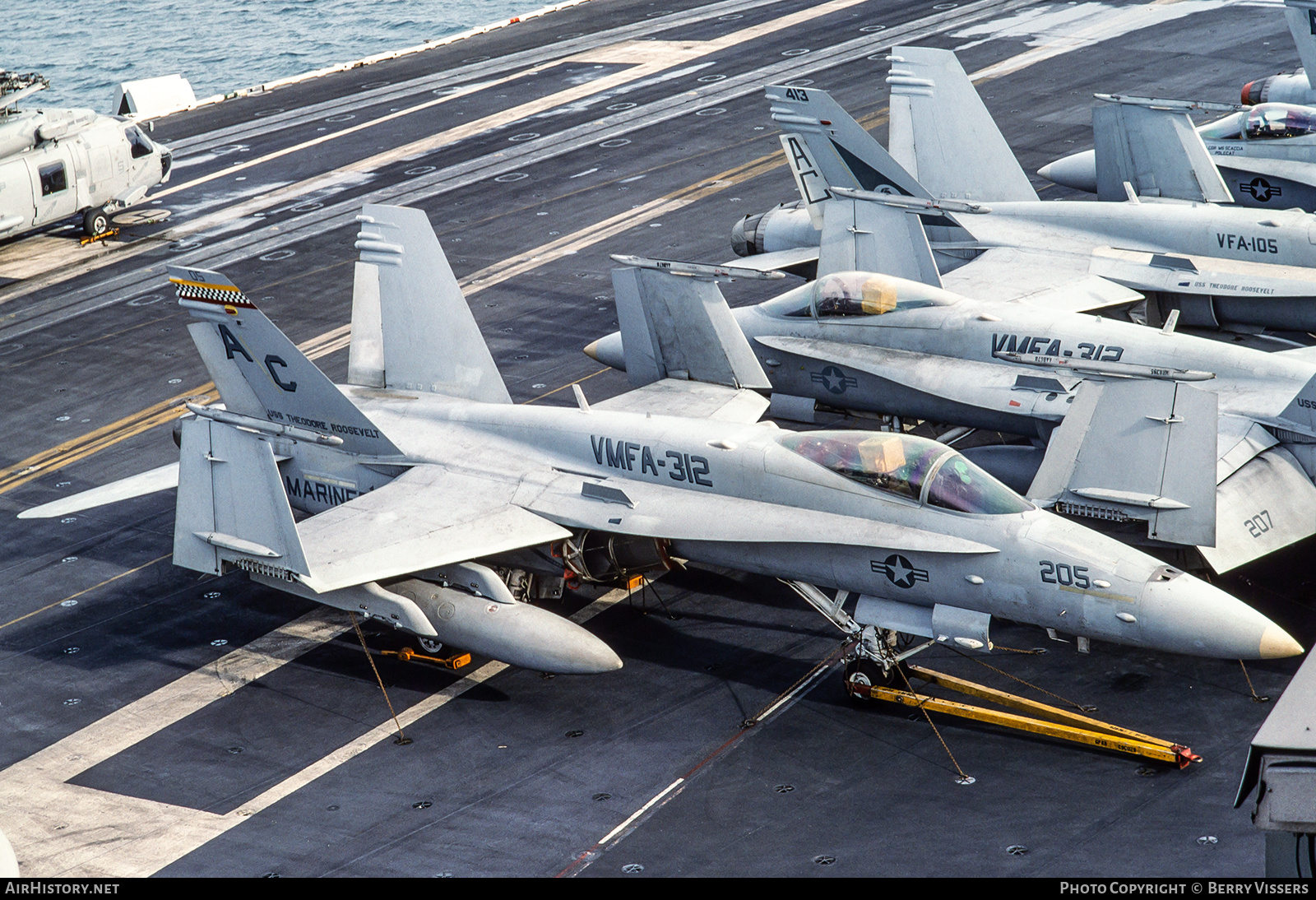 Aircraft Photo of 164271 | McDonnell Douglas F/A-18C Hornet | USA - Marines | AirHistory.net #545907