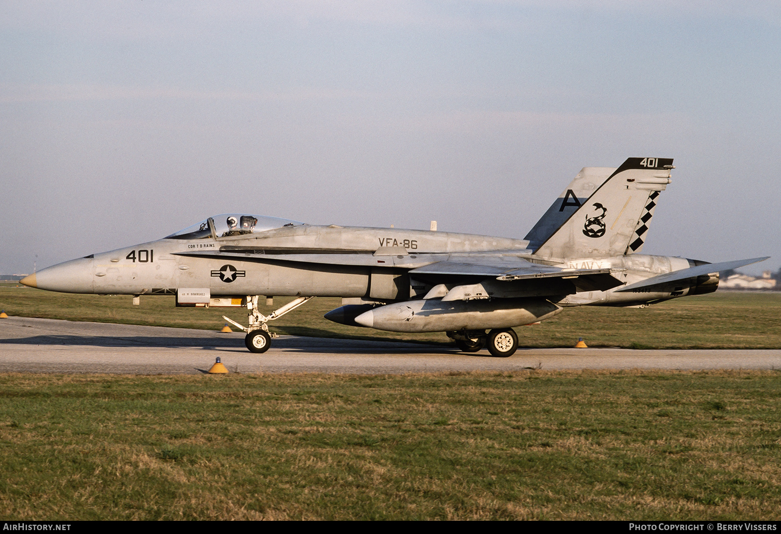 Aircraft Photo of 163473 | McDonnell Douglas F/A-18C Hornet | USA - Navy | AirHistory.net #545909