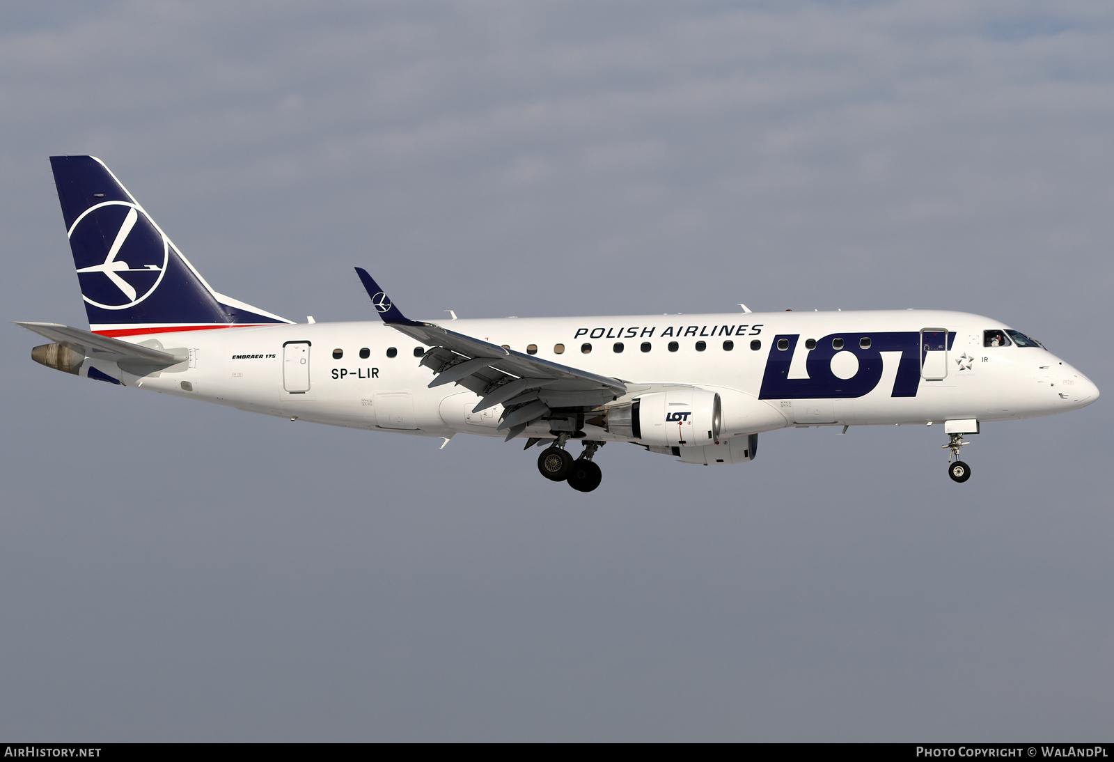 Aircraft Photo of SP-LIR | Embraer 175STD (ERJ-170-200STD) | LOT Polish Airlines - Polskie Linie Lotnicze | AirHistory.net #545950