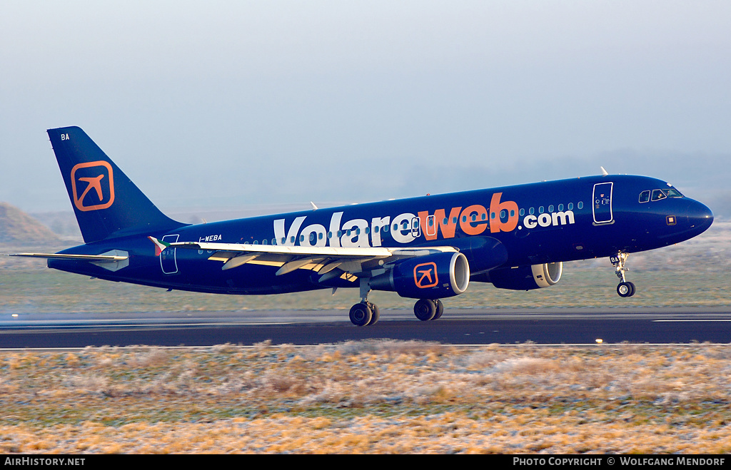 Aircraft Photo of I-WEBA | Airbus A320-214 | Volareweb | AirHistory.net #545987