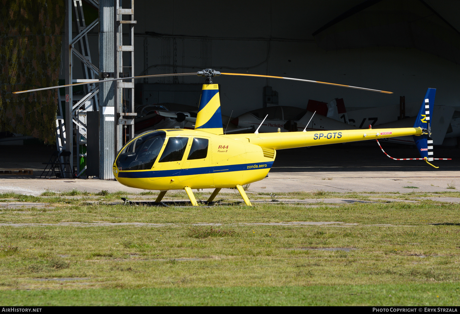 Aircraft Photo of SP-GTS | Robinson R-44 Raven II | Zonda Aero Flight School | AirHistory.net #546002