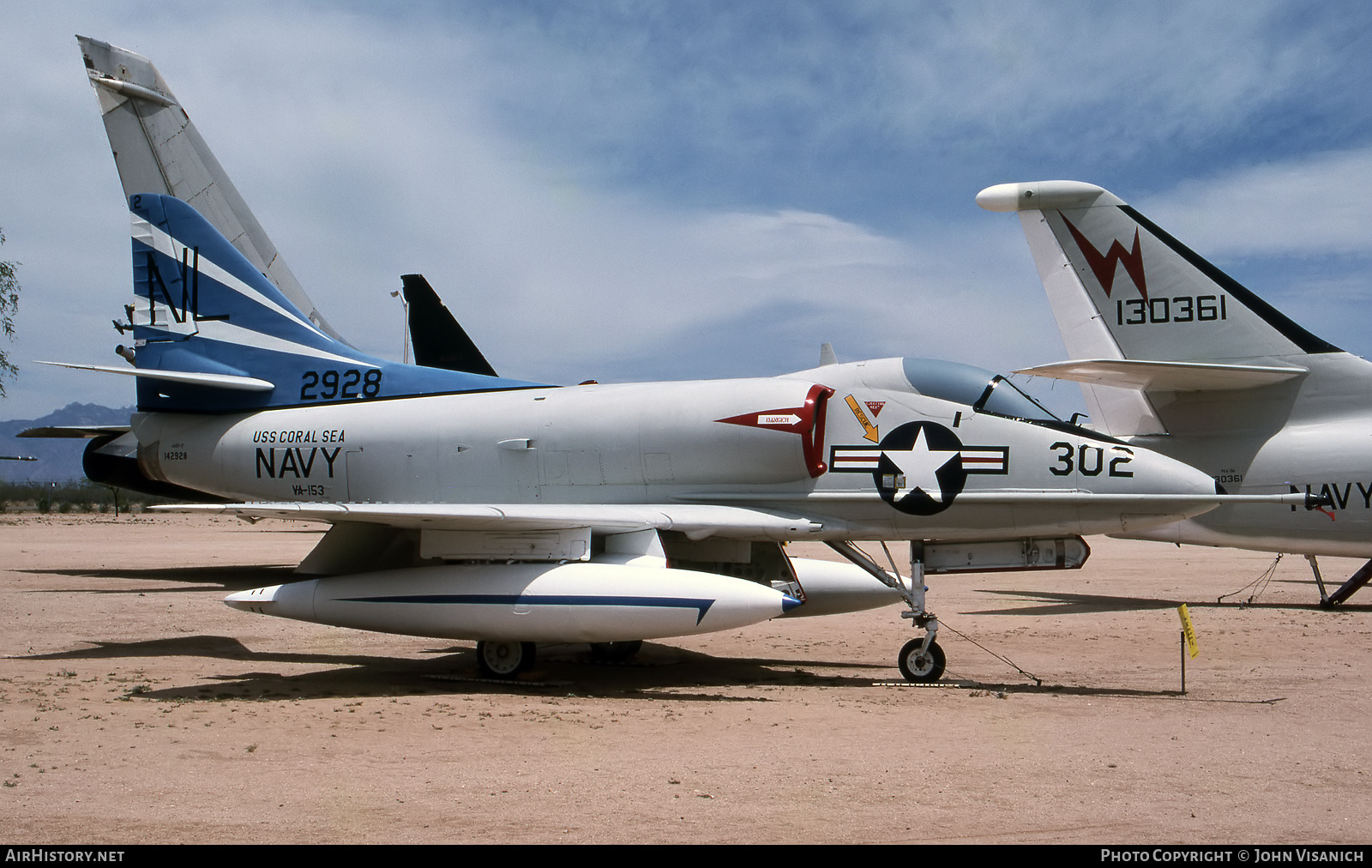 Aircraft Photo of 142928 / 2928 | Douglas A-4B Skyhawk (A4D-2) | USA - Navy | AirHistory.net #546043