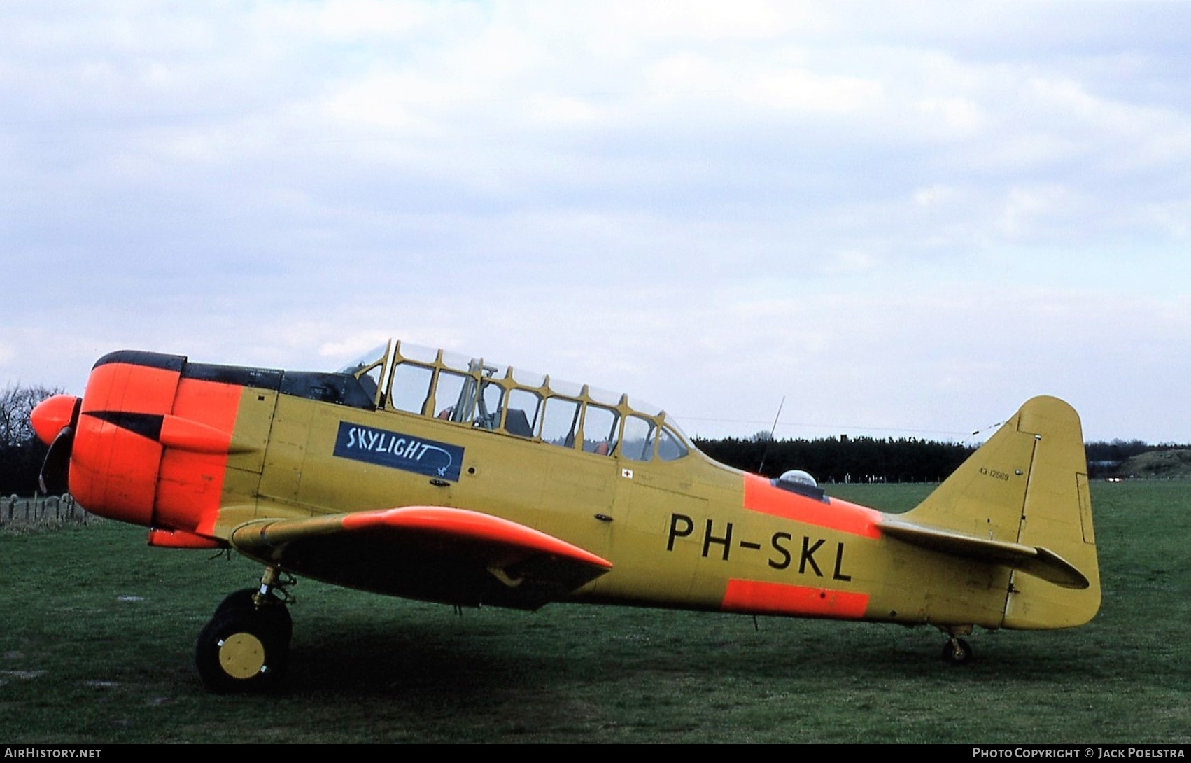 Aircraft Photo of PH-SKL | North American AT-16 Harvard IIB | Skylight | AirHistory.net #546087