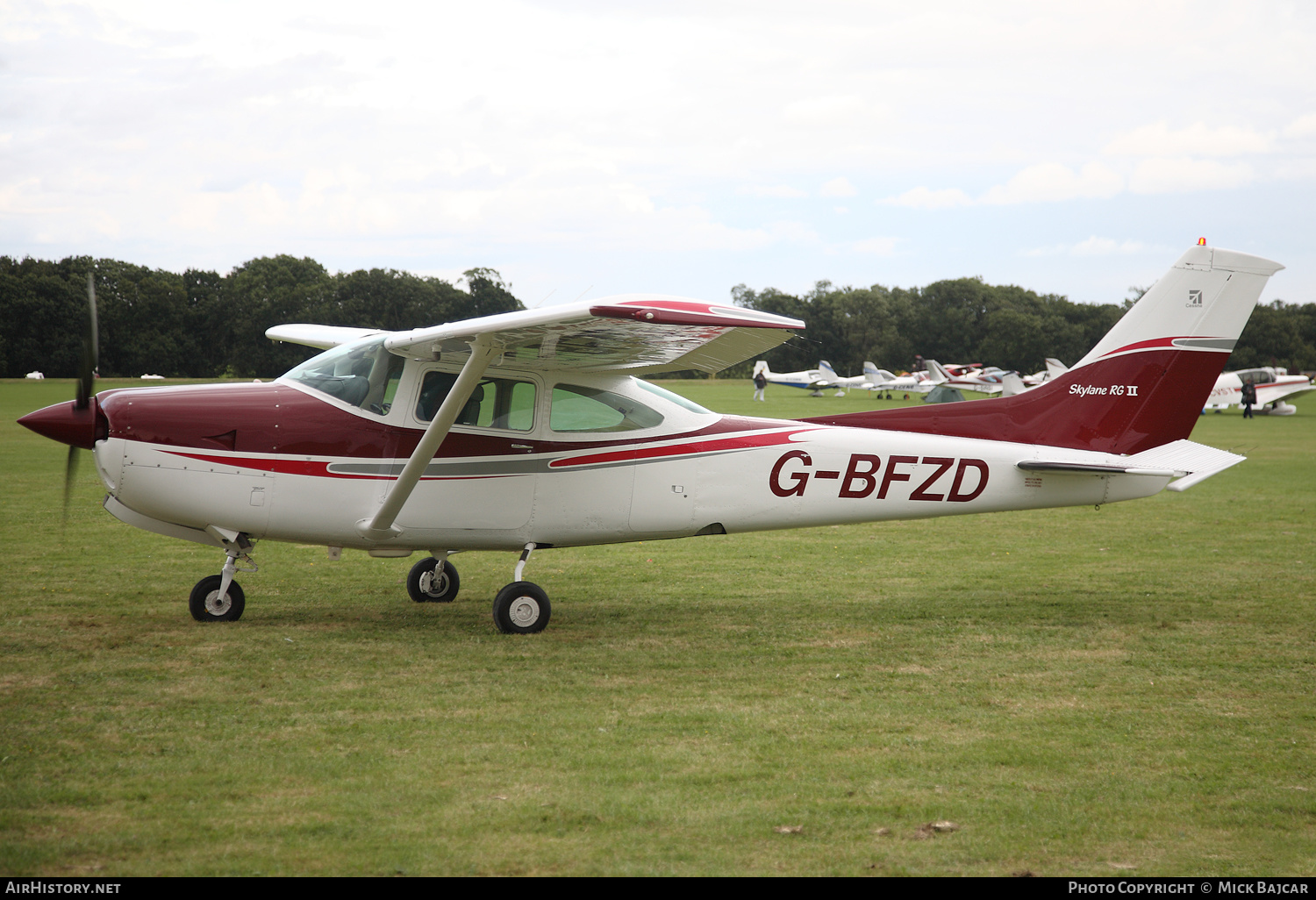 Aircraft Photo of G-BFZD | Reims FR182 Skylane RG II | AirHistory.net #546127