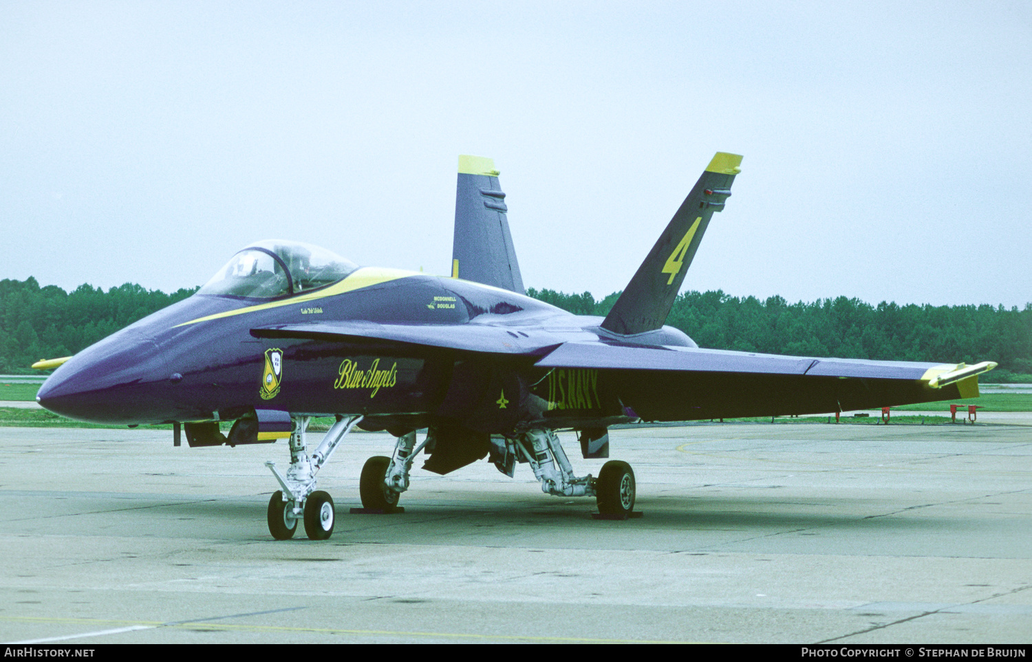 Aircraft Photo of 161524 | McDonnell Douglas F/A-18A Hornet | USA - Navy | AirHistory.net #546152