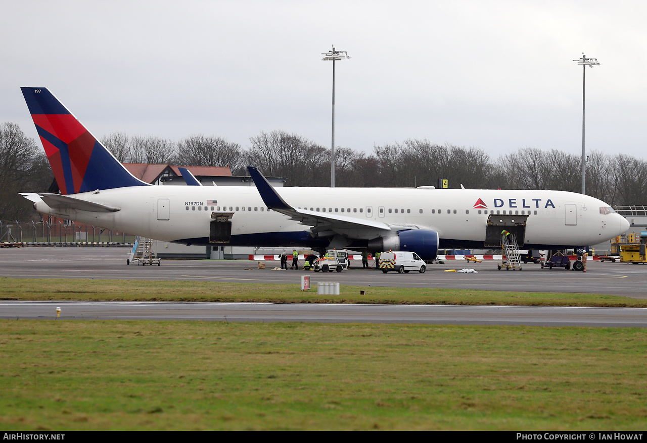 Aircraft Photo of N197DN | Boeing 767-332/ER | Delta Air Lines | AirHistory.net #546155