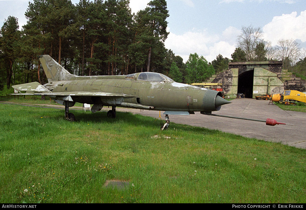 Aircraft Photo of 708 | Mikoyan-Gurevich MiG-21F-13 | East Germany - Air Force | AirHistory.net #546198