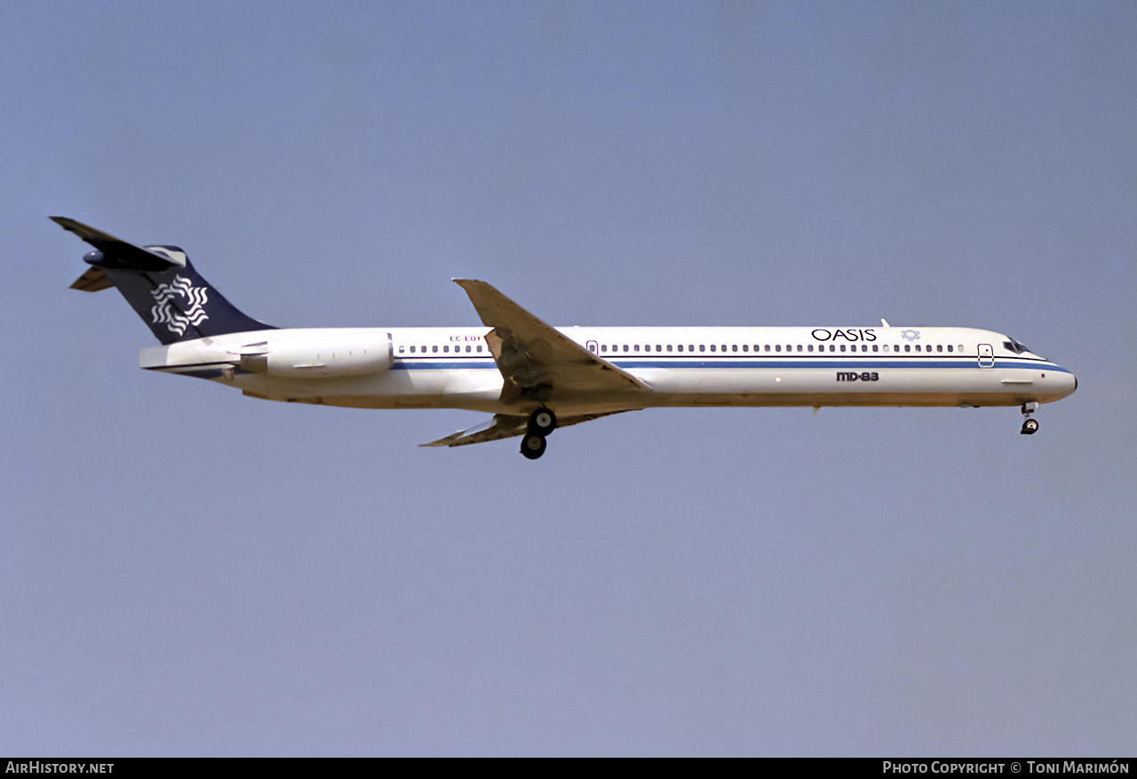 Aircraft Photo of EC-EOY | McDonnell Douglas MD-83 (DC-9-83) | Oasis International Airlines | AirHistory.net #546208