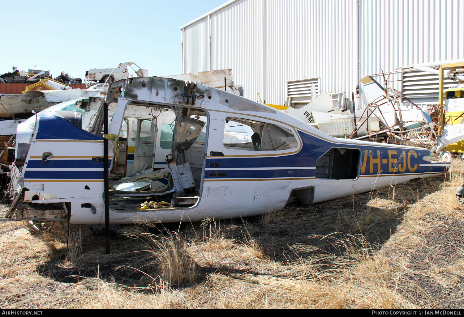 Aircraft Photo of VH-EJC | Cessna 210L Centurion II | AirHistory.net #546231