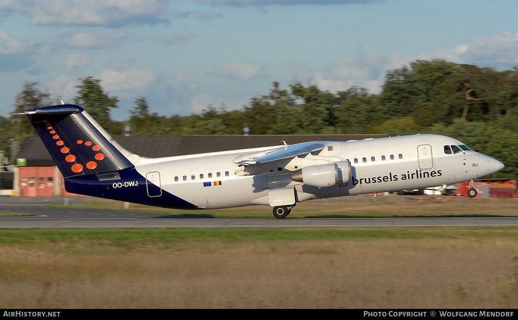 Aircraft Photo of OO-DWJ | British Aerospace Avro 146-RJ100 | Brussels Airlines | AirHistory.net #546234